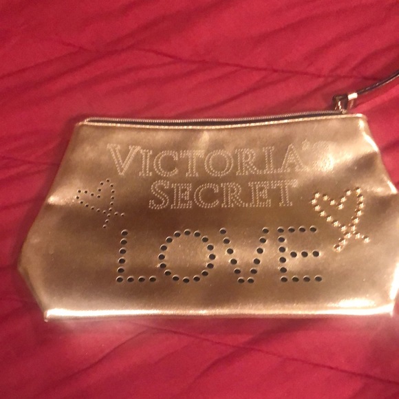 Victoria’s Secret- LOVE - Beautiful Gold Bag - Zip Top - 10L x 3 W x 7.5H - Picture 1 of 3